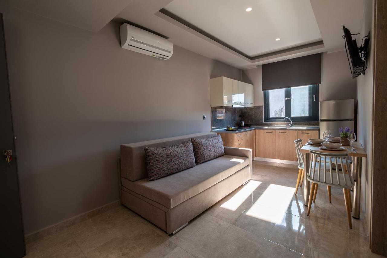 Maltinas Apartments Chalkidiki ภายนอก รูปภาพ
